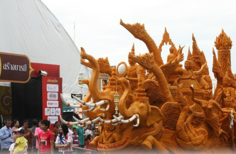 แห่เทียนพรรษาโคราช 2555