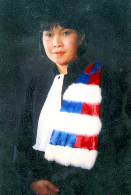 ดร.ดาราวรรณ  เด่นอุดม   ผู้รับผิดชอบโครงการอบรมพัฒนาจิต